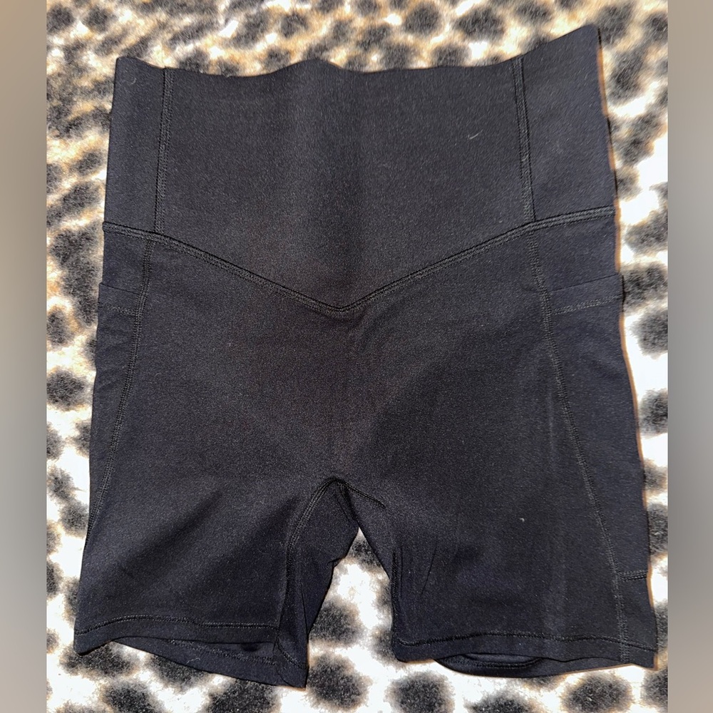 HALARA Ultrasculpt Biker Shorts - Picture 4 of 5